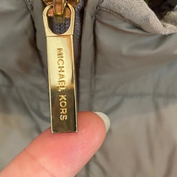 Michael Kors beige packable quilted puffer jacket size M - Picture 9 of 12